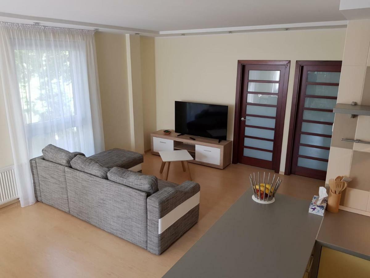 Arunes Apartment *